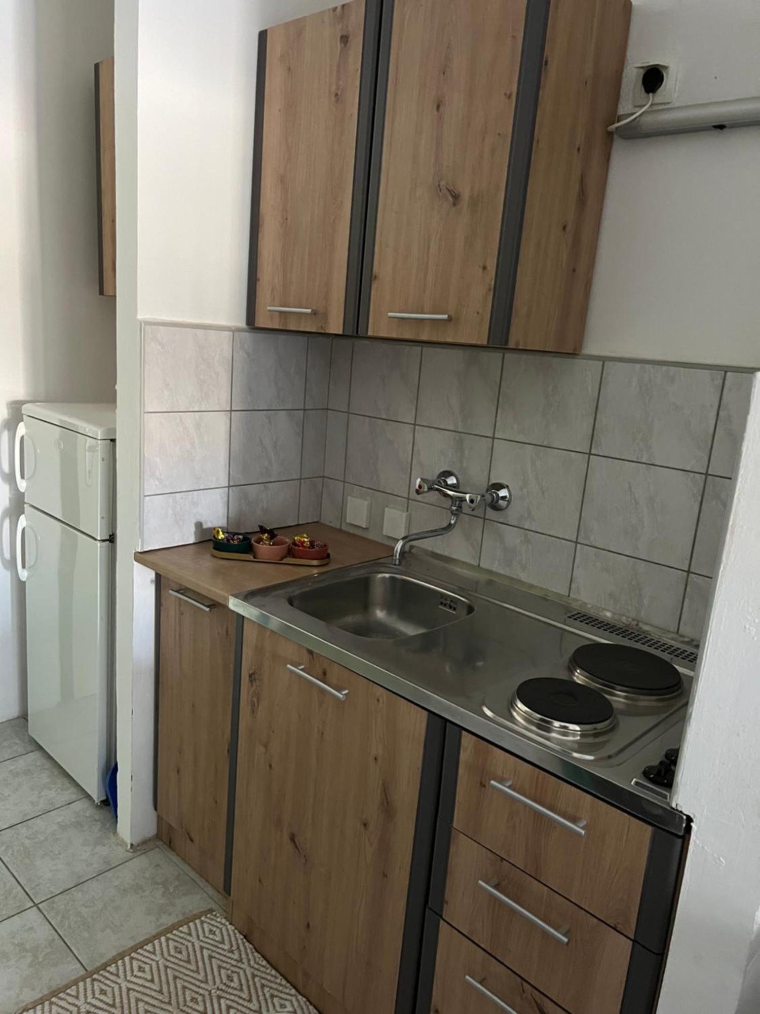 Apartments Mia Pag 파그 외부 사진